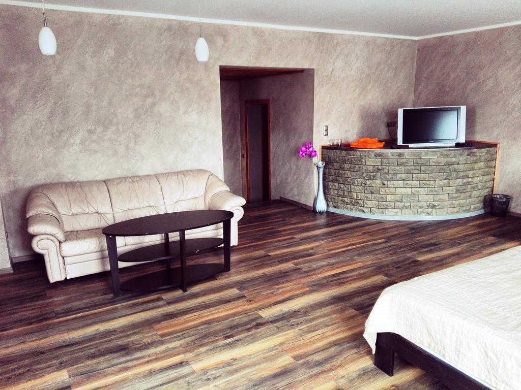 Urusel Guesthouse Tallinn Eksteriør bilde