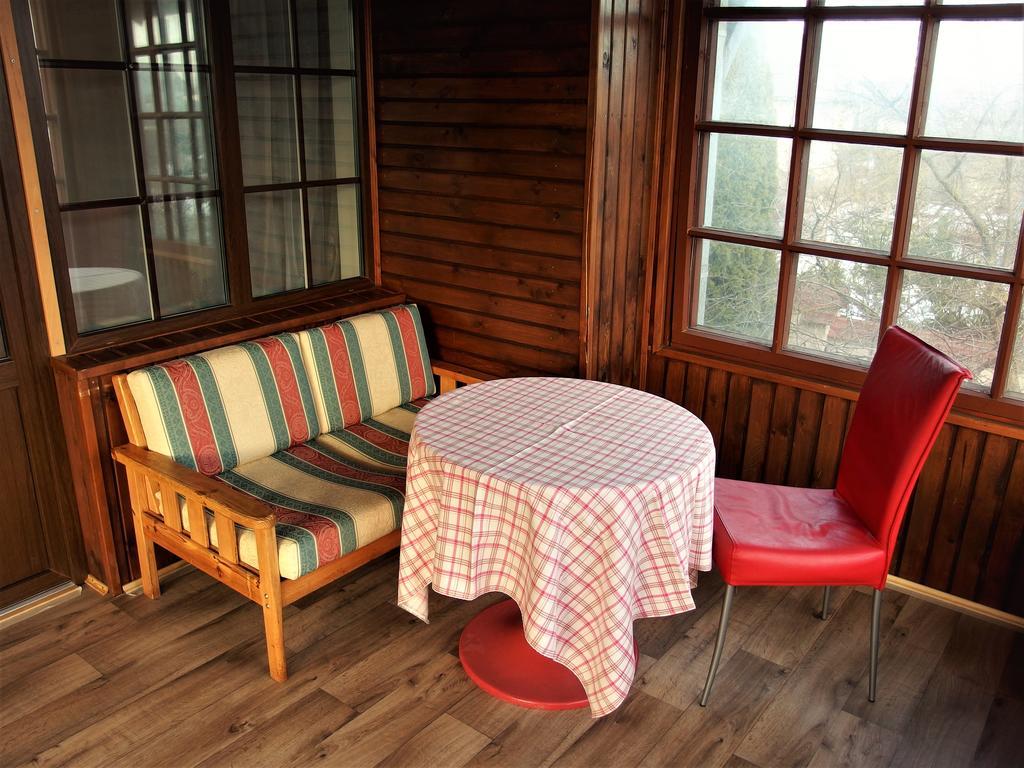 Urusel Guesthouse Tallinn Eksteriør bilde